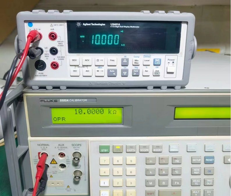 6397d05824c20.png 校準(zhǔn)儀FLUKE5500A 4.png